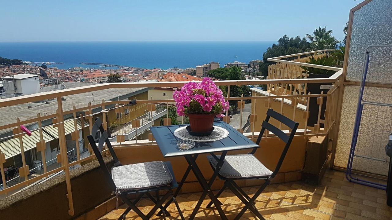 Il Paradiso Del Relax Private Room With Bathroom Parking San Remo Exterior foto