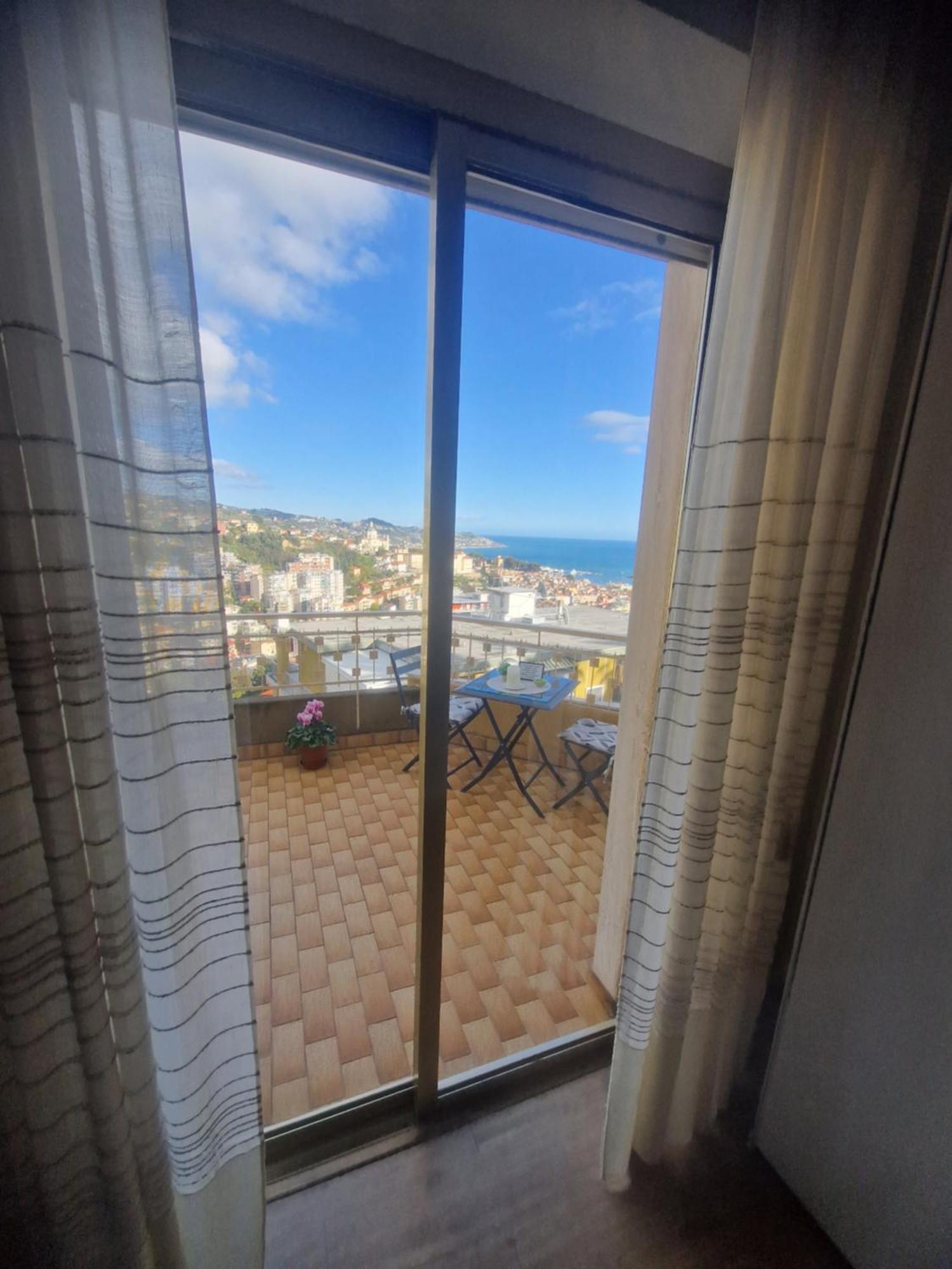 Il Paradiso Del Relax Private Room With Bathroom Parking San Remo Exterior foto